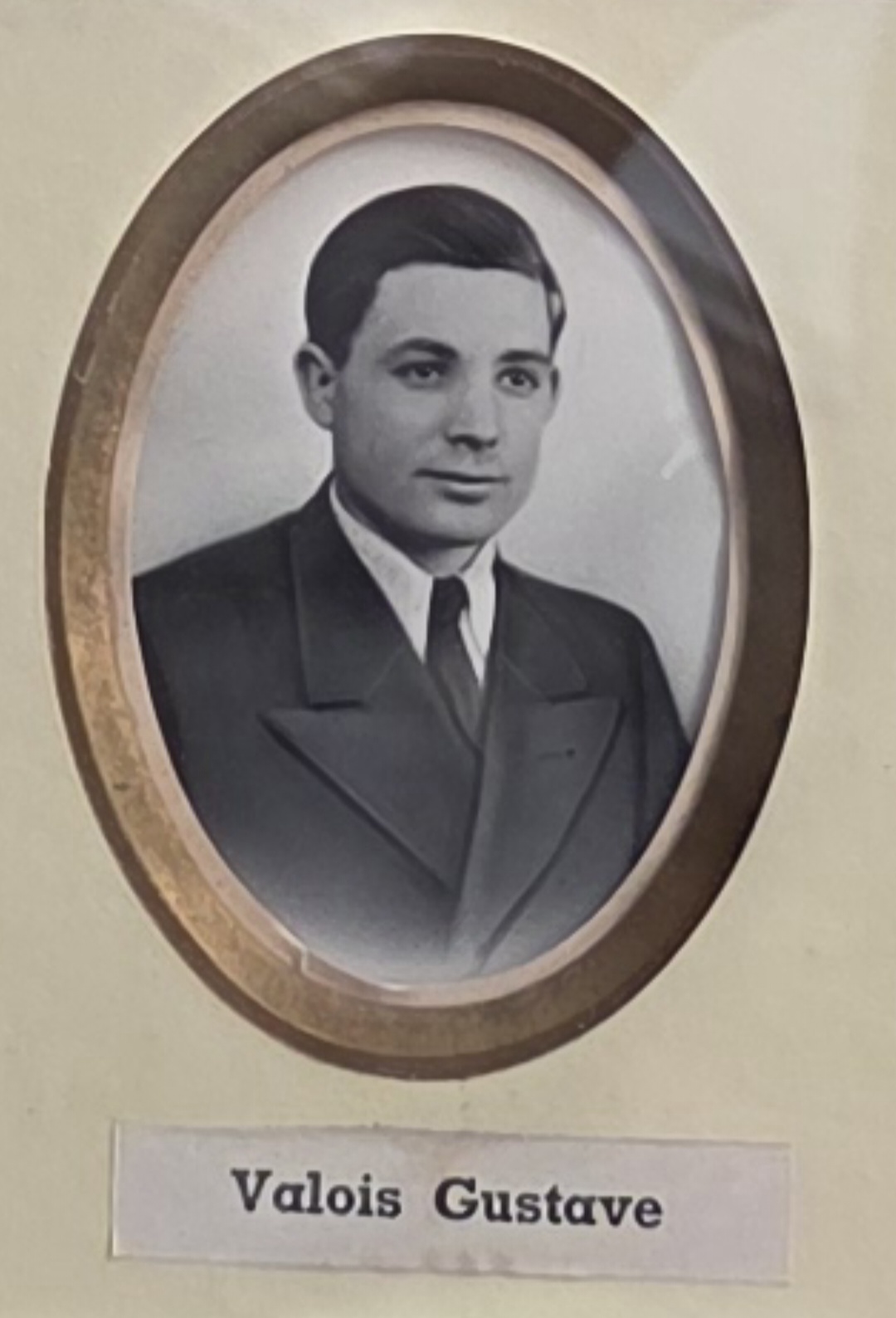 Gustave Léon VALOIS