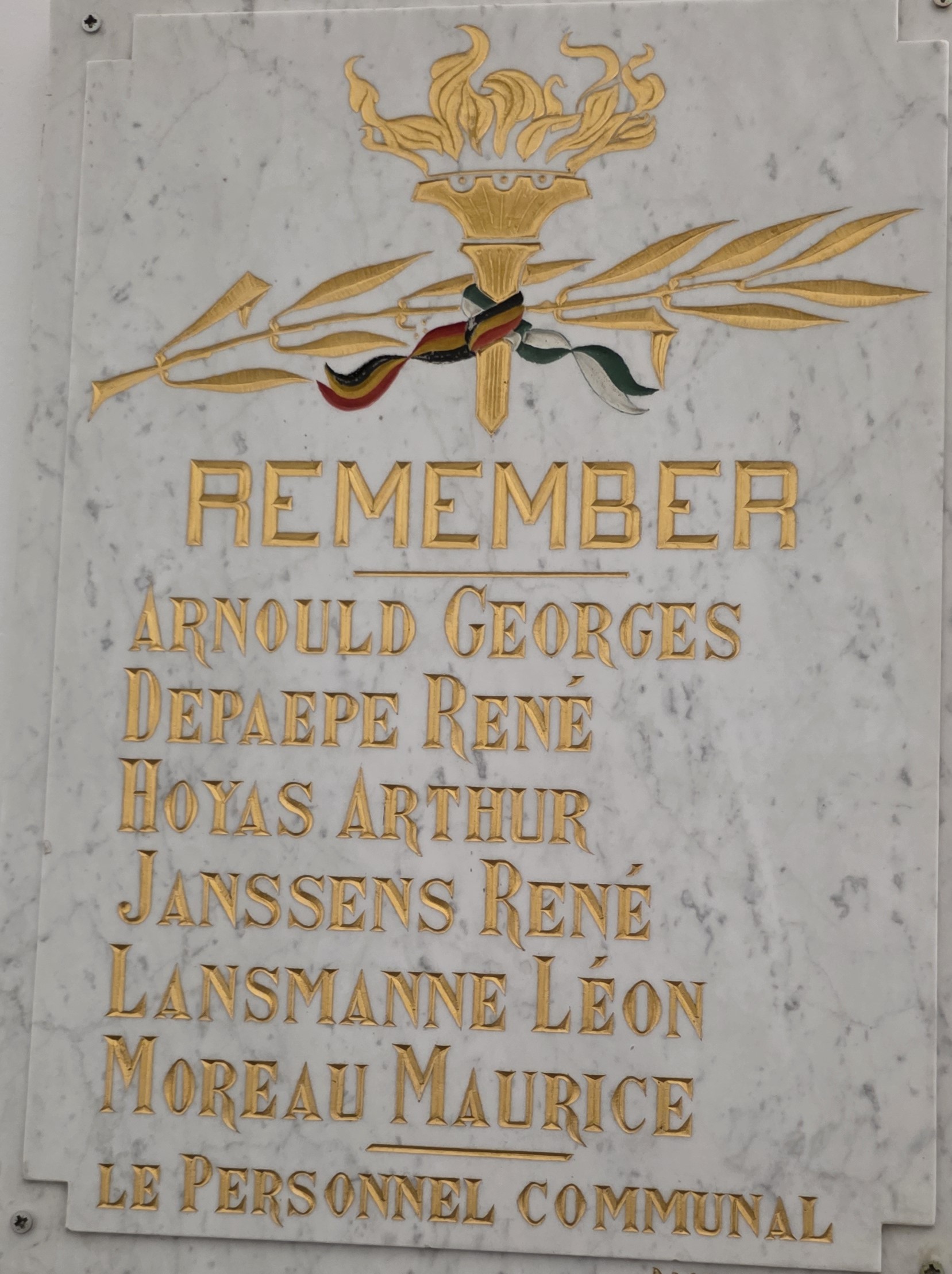Stèle Commémorative du personnel communal de La Louvière mort pendant la seconde Guerre Mondiale (1939-1945)